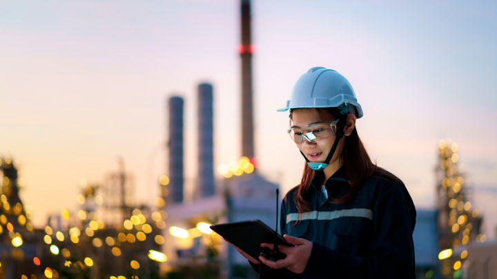 Top 5 information management predictions for energy and utility sector in 2024 