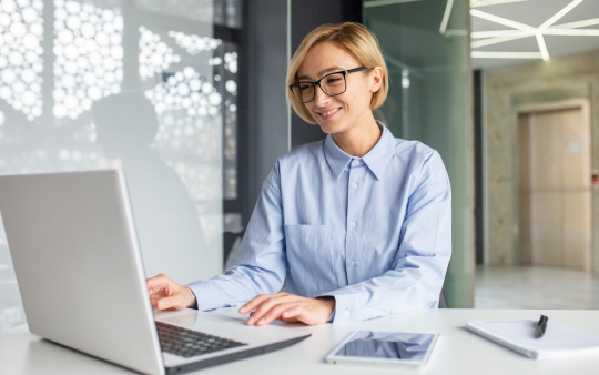 E-Invoicing Update Q2 2025: Aktuelle Entwicklungen, Compliance-Herausforderungen und internationale Trends